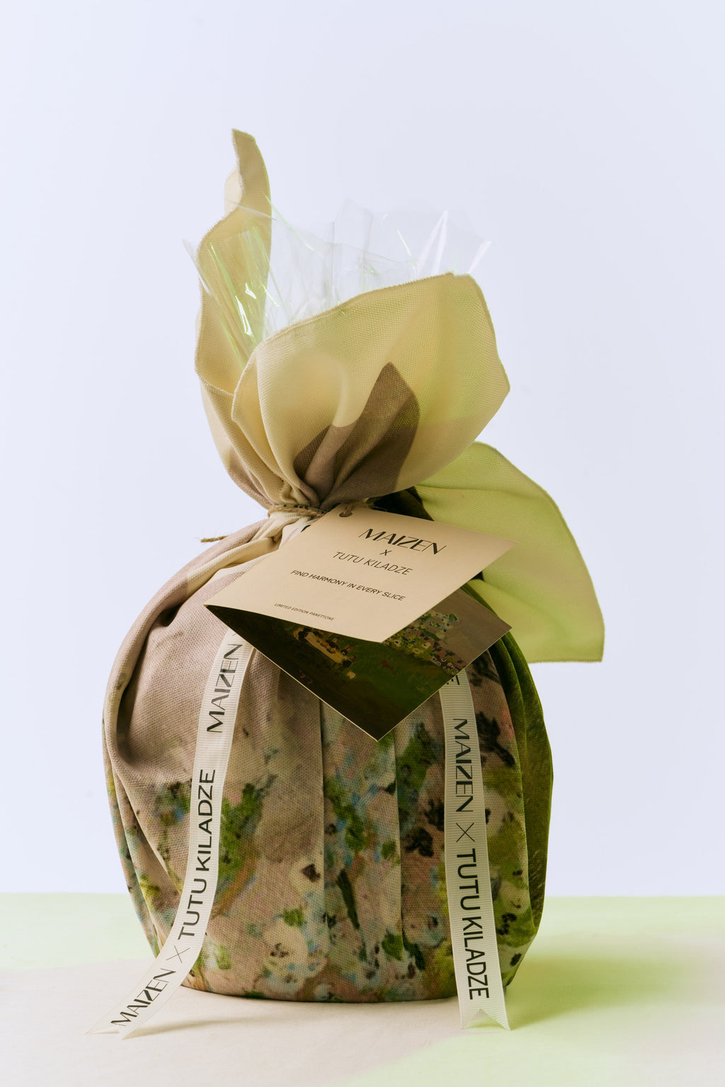 Panettone with pistachio cream