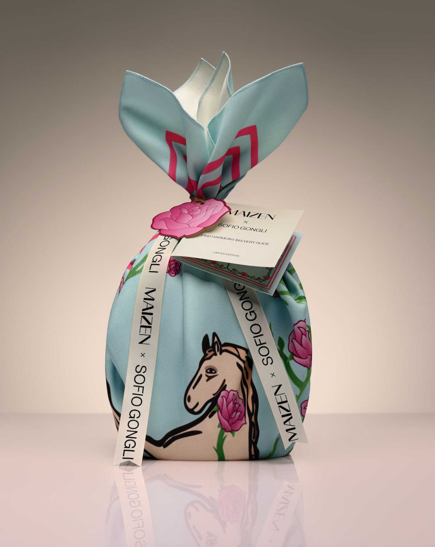 Panettone with chocolate and caramelized nuts