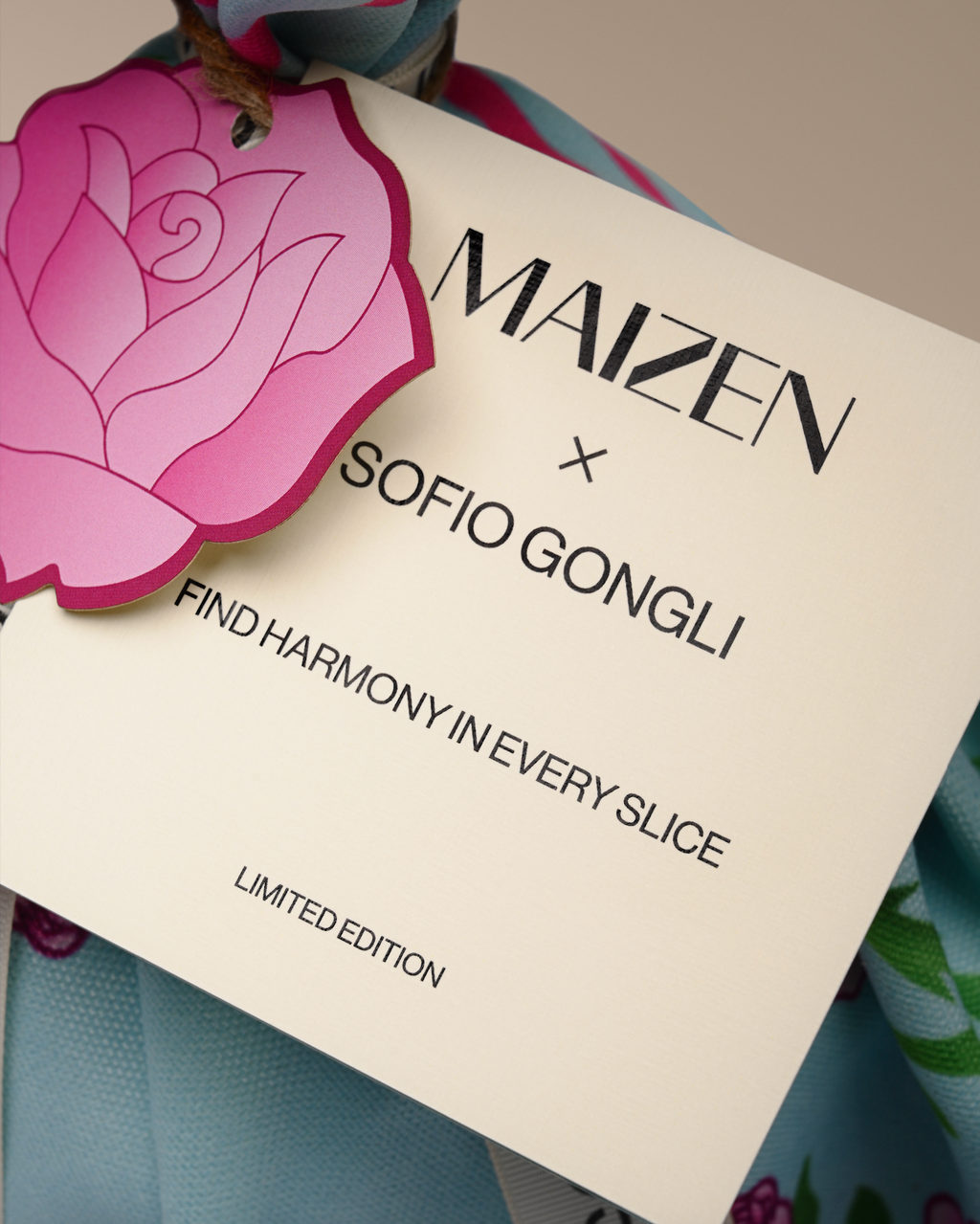 Panettone with chocolate and caramelized nuts